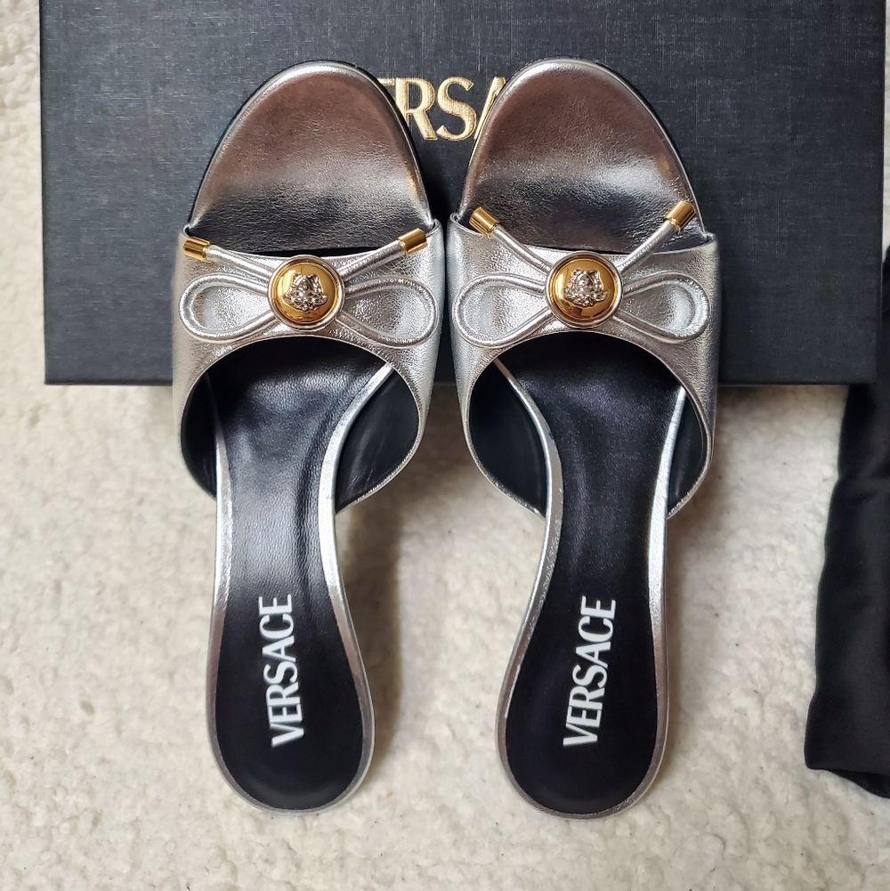 Versace
85MM Leather Mule Heels - Picture 8 of 13
